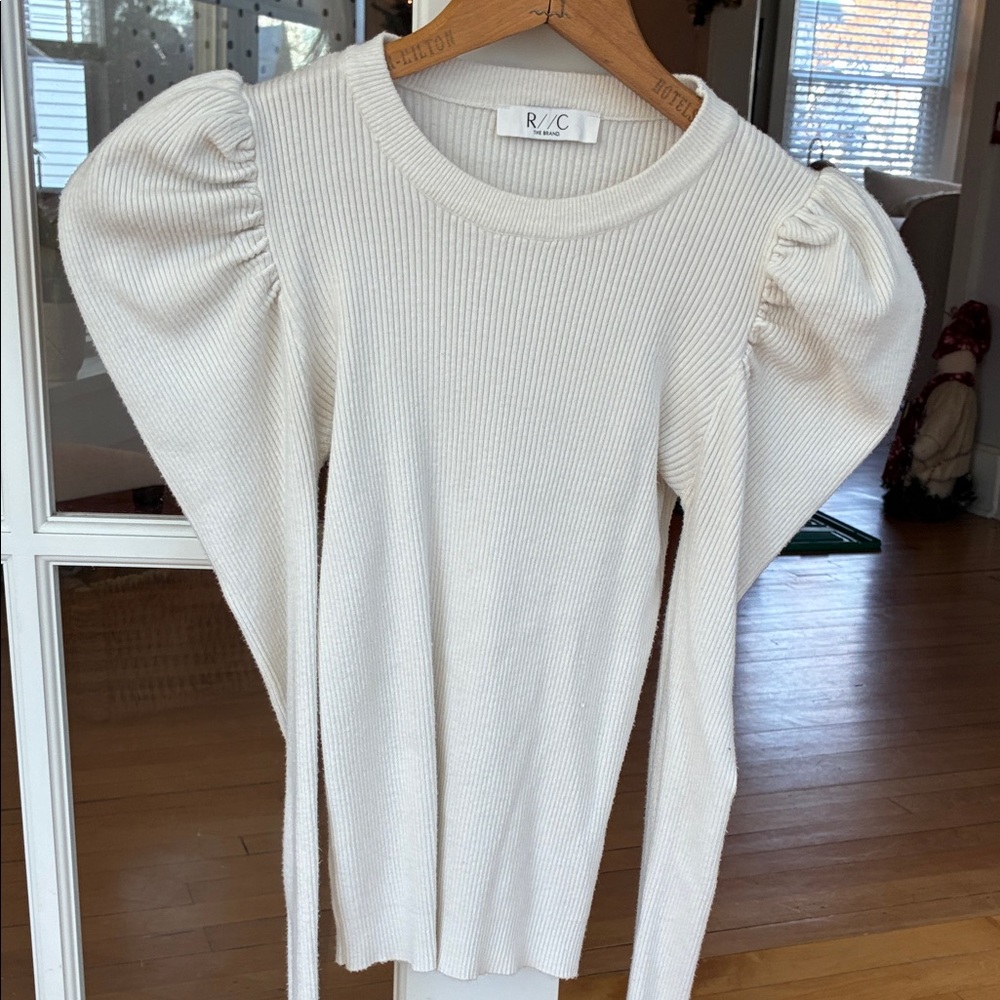Elegant White Puff Sleeve Sweater